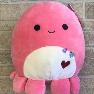 Valentine special bee happy squishmallow